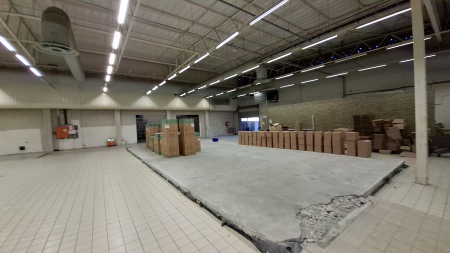 To Let commercial Property for Rent in Brackenfell Central Western Cape